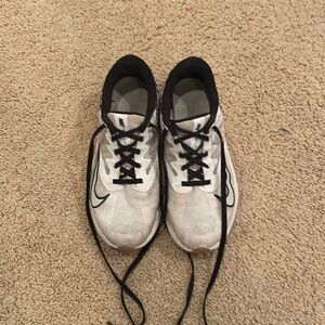 Nike Cheetah Tennis Shoes Size 6.5